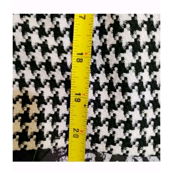 Elegant Houndstooth Women's Blazer - Picture 10 of 10